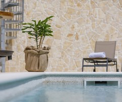 Lussuose ville doppie con piscina a Kastela, vicino alla spiaggia