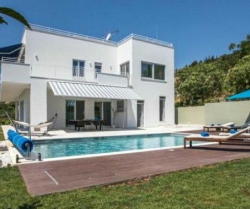 Modern villa near Dubrovnik