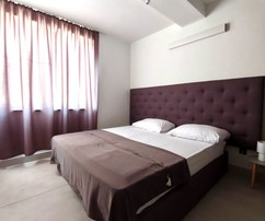 Nowoczesne dwupokojowe mieszkanie z ogrodem na wyspie Brač na sprzedaż