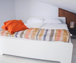 Apartmánový dom s panoramatickým výhľadom na more na predaj v Chorvátsku