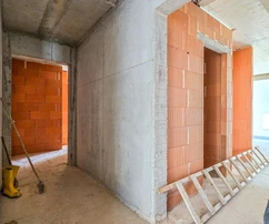 Makarskán új építésű lakás eladó saját parkolóval Horvátországban