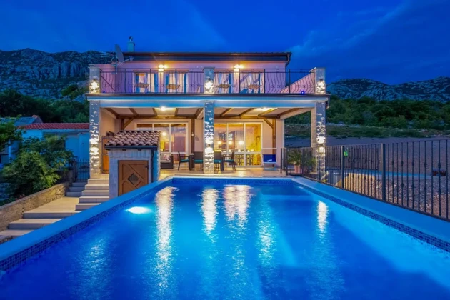 Maison avec vue sur la mer à Jablanac