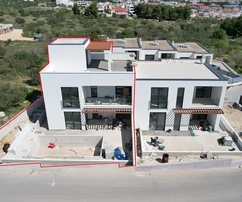 Vodice - Casa bifamiliare S1 con piscina e terrazza sul tetto