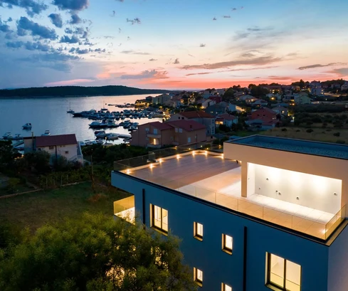Penthouse in Rab Barbat mit Meerblick zu verkaufen in Kroatien