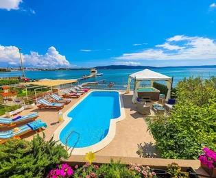 Maison incroyable à Kaštel Sućurac, Split