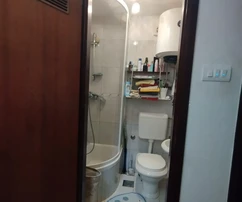 Kaštel Sućurac, radový dom 132 m2 v centre mesta, 50 m od mora