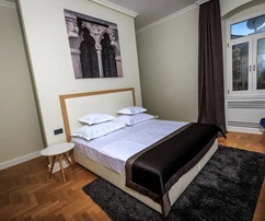 Großzügige Wohnung im Zentrum von Trogir zu verkaufen in Kroatien