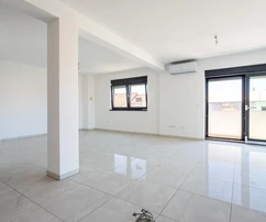 Vodice, spacious penthouse with rooftop terrace