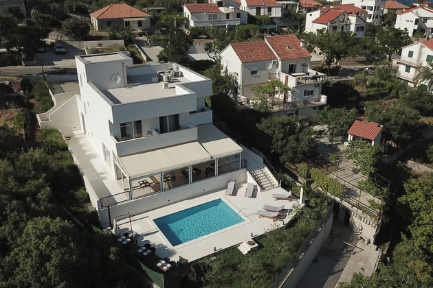 Villa con piscina en venta en Slatine, en Čiovo, Croacia