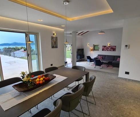 Villa en bord de mer avec vue panoramique à vendre sur l'île de Lopud en Croatie