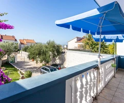 Tengerre néző ház eladó Zadar Žmirićiben Horvátországban