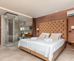 Luxusní vila s bazénem na prodej v Ližnjanu v Chorvatsku