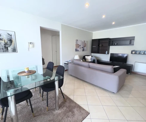 Istria, Novigrad, modern three-room apartment in the city center