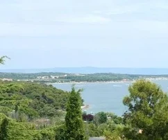 Zona Medulin: Affascinante villa con vista mare che offre 13 appartamenti