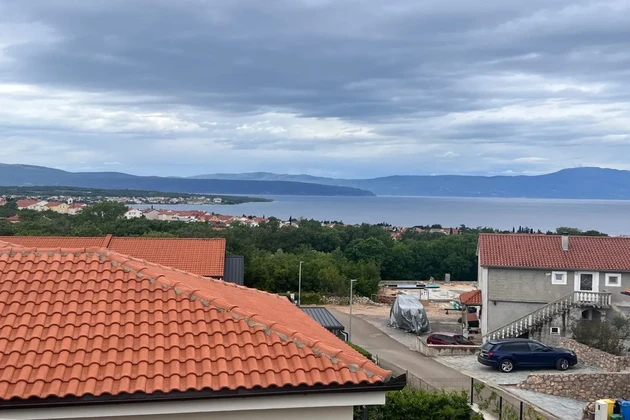 FURNISHED DUPLEX APARTMENT WITH SEA VIEW!