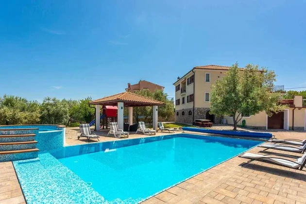 Dobrinj - Luxusná vila s bazénom na 3 500 m²