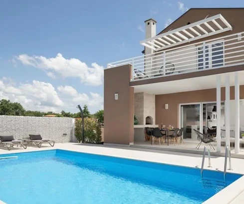 Villa moderna con piscina, Istria, Svetvinčenat