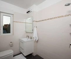 Casa moderna con piscina in vendita a Medolino in Croazia