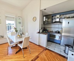 Spazioso appartamento con vista mare in vendita a Spalato