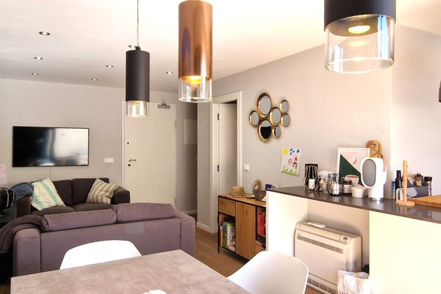 Appartement Duplex Brac avec Jardin Près de la Plage
