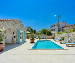 Authentische Steinvilla mit Pool in Istrien zu verkaufen in Kroatien