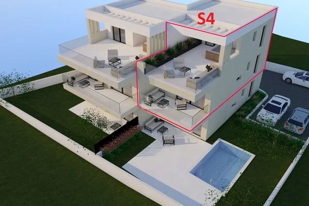 Vodice - s4 duplex apartment with a rooftop terrace 750 m from the beach
