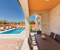 Bellissima villa moderna con piscina, Istria, Pola