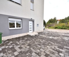 Exclusive home with a swimming pool for sale