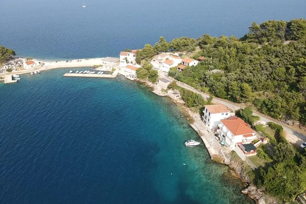 First row apartment house Savar Dugi otok