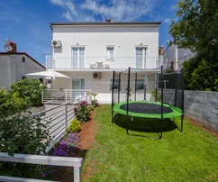 Lakó- és üzletház, Rovinj