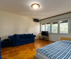 Pula, Veruda, tágas, 93 m²-es, kétszobás lakás három terasszal Pula egyik legkedveltebb részén.