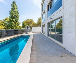 Elegancka willa na sprzedaż na wyspie Brač w miejscowości Postira w Chorwacji