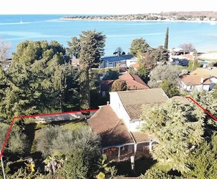 Novigrad, Istrien : Küstenhaus nahe dem Meer