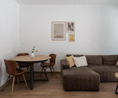 Dubrovnik, Lapad, Zweizimmerwohnung mit Terrasse und Parkplatz in der Garage