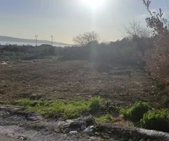 K. Lukšić, terreno agricolo 4500m2 vicino alla strada veloce