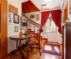 Charmantes Steinhaus mit Wohnungen im historischen Zentrum von Split