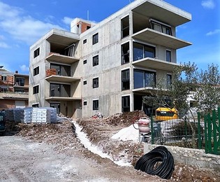 Moderne Dreizimmerwohnung in Strandnähe auf Čiovo
