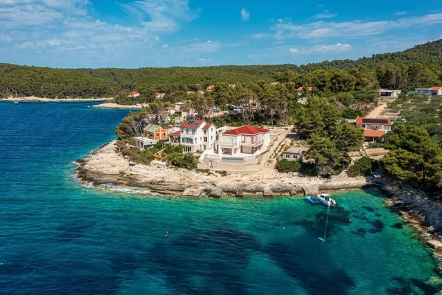 Beautiful And Stunning Seafront Villa- Island of Korčula