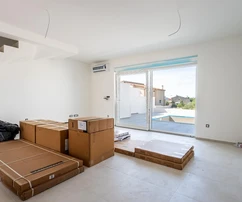 Vodice, casa moderna con piscina e giardino privato