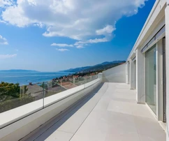 Opatija privat, exklusives Dreizimmer-Penthouse 84 m², Swimmingpool, Fitnessraum