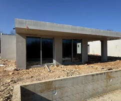 Istria, Labin, nowoczesny dom parterowy z basenem