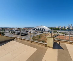 Вишняк - Просторная двухэтажная квартира 140 м² с видом на город
