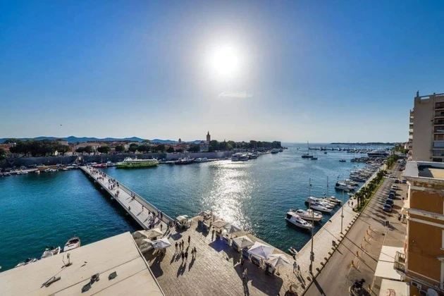 Zadar, côte de Branimir, appartement moderne dans un excellent emplacement avec vue sur la mer