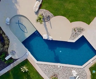 Ekskluzivna vila s bazenom na prodaju Tinjan