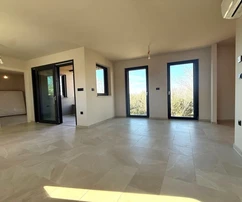 NUOVA VISTA APPARTAMENTO, IN UNA ZONA TRANQUILLA!
