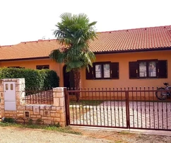Istrie, Poreč: Dům s výhledem na moře a bazénem