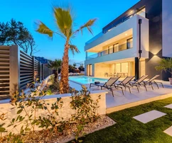 Zadar, Privlaka, exclusiva villa moderna con piscina y zona de bienestar