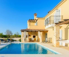 Istria, Vodnjan: Mediterranean house with pool