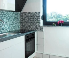 Edificio de ocho apartamentos en venta en Pag cerca del mar en Croacia