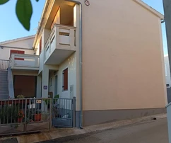 Sveti Filip i Jakov, bellissima casa indipendente con grande potenziale